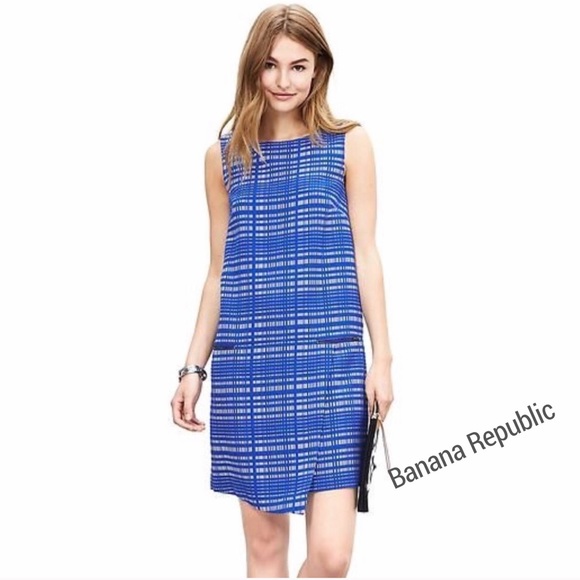Banana Republic Dresses & Skirts - 👗🌸Banana Republic Blue Jacquard shift dress ❤️